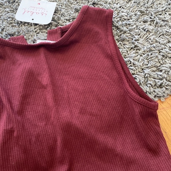 NWT Isabel Maternity Tank Ribbed Burgundy Top Size Small - Picture 6 of 10